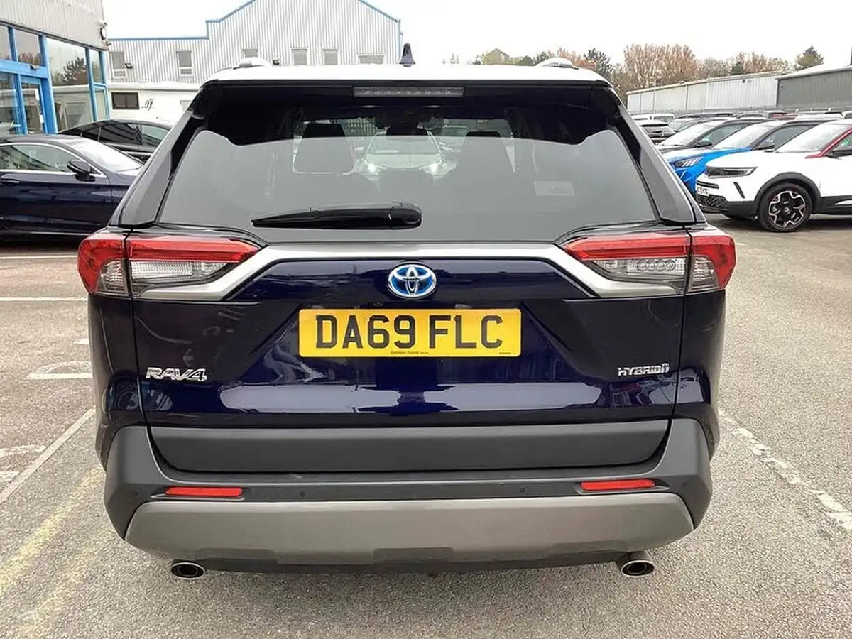 2019-toyota-rav4-25-vvt-i-design-215bhp-big-15