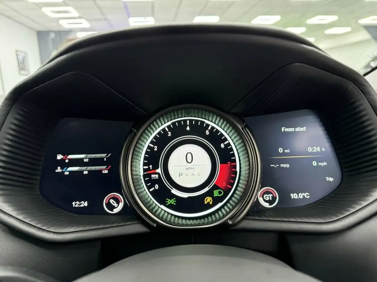 2017-aston-martin-db11-52-v12-launch-edition-big-25