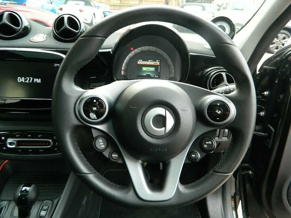 2020-smart-forfour-eq-prime-exclusive-big-33