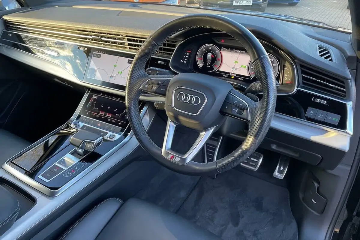 2022-audi-q7-30-45-tdi-s-line-big-30