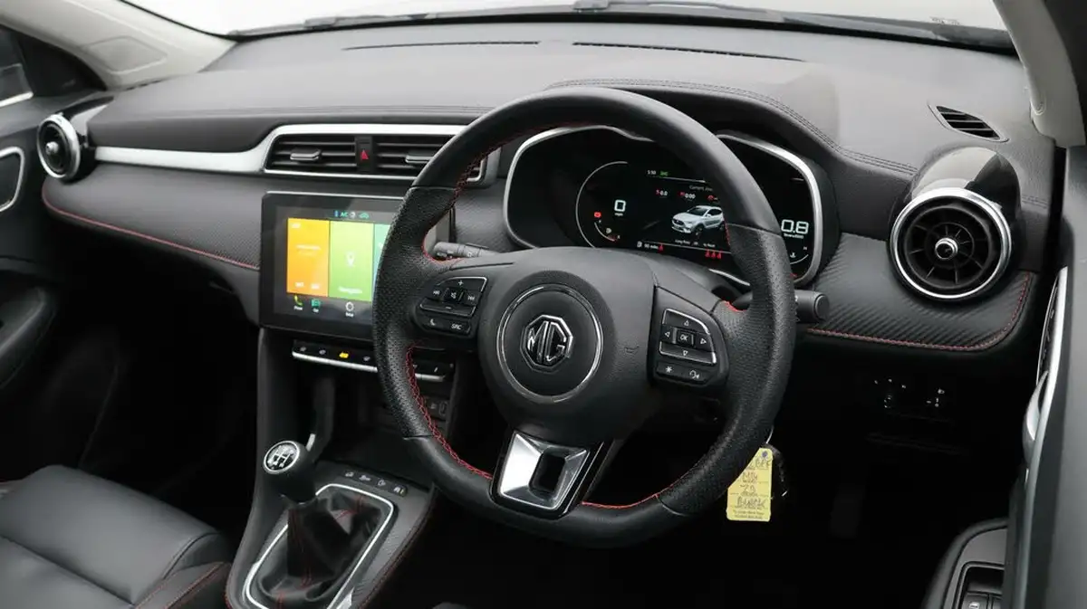2022-mg-zs-suv-15-vti-tech-exclusive-big-9