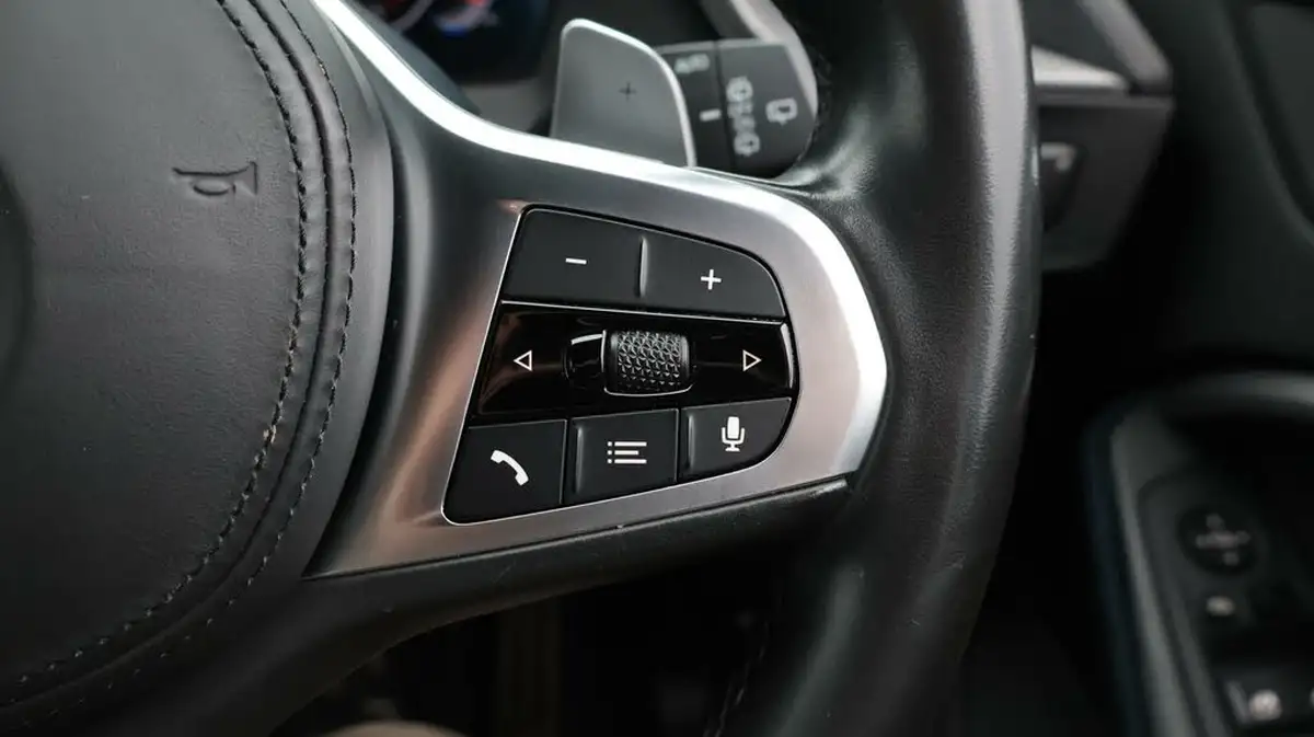 2021-bmw-1-series-20-m135i-xdrive-big-24