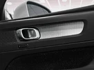 2019-volvo-xc40-20td-d3-momentum-pro-awd-geartronic-small-19