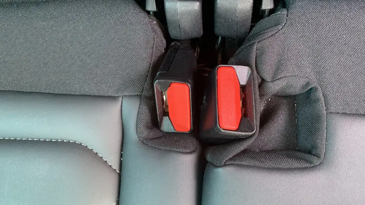 2021-citroen-c3-aircross-12-puretech-shine-plus-110ps-big-34