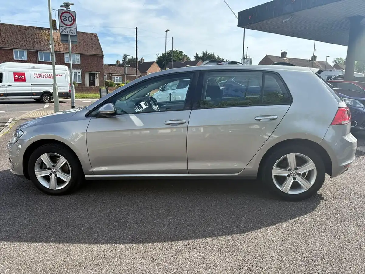 2014-volkswagen-golf-14-match-5d-big-3