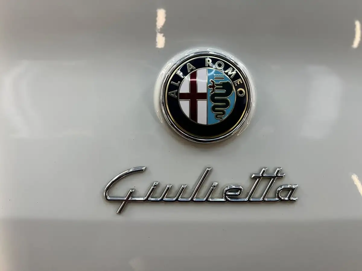 2015-alfa-romeo-giulietta-14-tb-business-edition-big-12