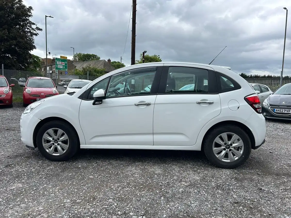 2013-citroen-c3-14hdi-vtr-big-3