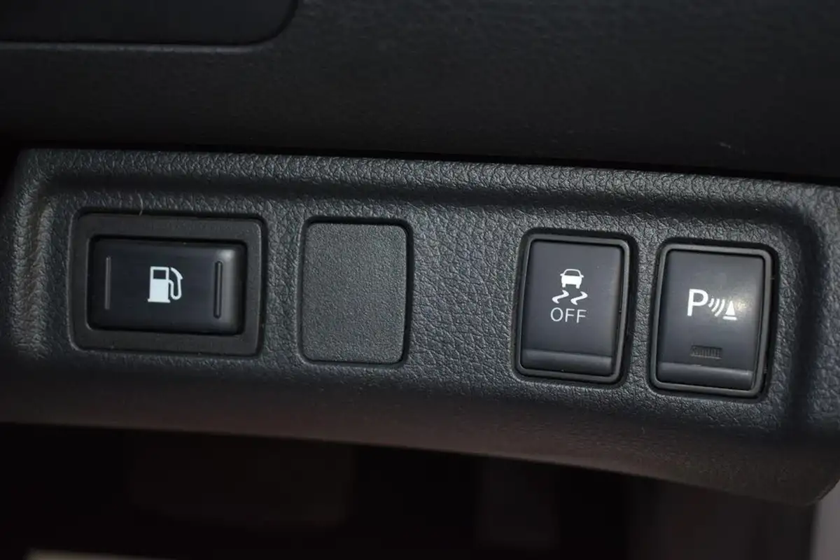 2021-land-rover-110-defender-30-d300-x-dynamic-se-big-15