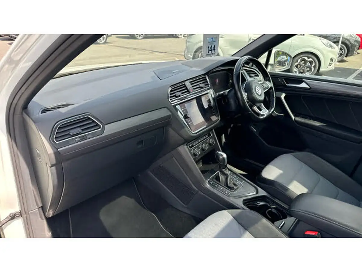 2020-volkswagen-tiguan-20-tsi-sel-190ps-big-14