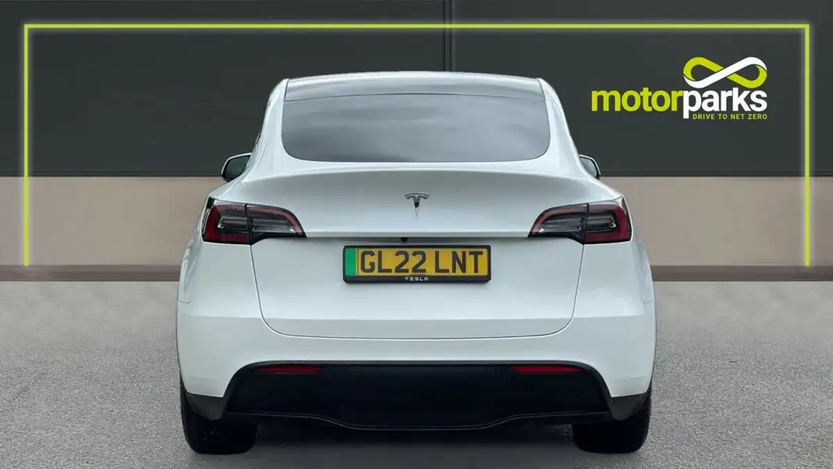2022-tesla-model-y-e-long-range-big-3