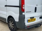 2009-renault-trafic-20td-sl27dci-115-panel-van-small-15