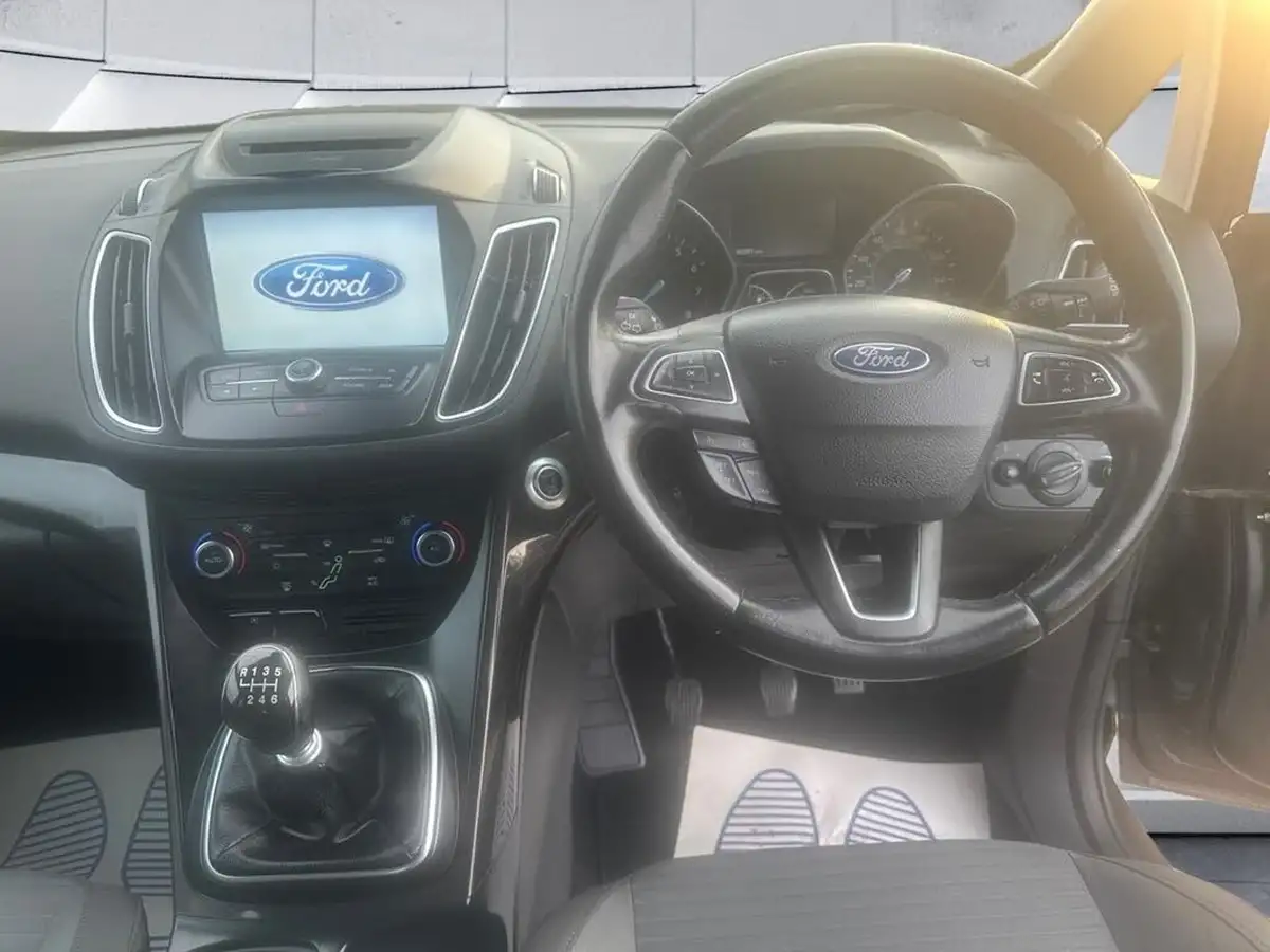2016-ford-grand-c-max-10-titanium-125ps-big-6
