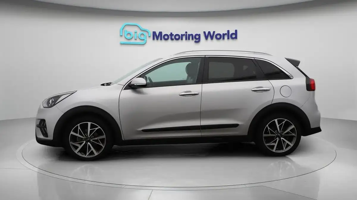 2019-kia-niro-16-gdi-3-156kwh-big-4