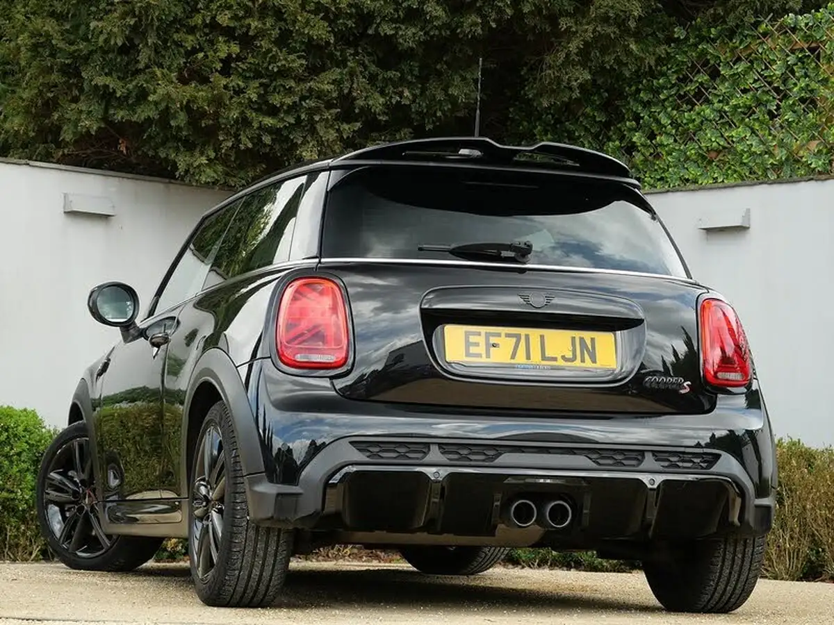2022-mini-cooper-20-cooper-s-sport-hatchback-3d-auto-big-5