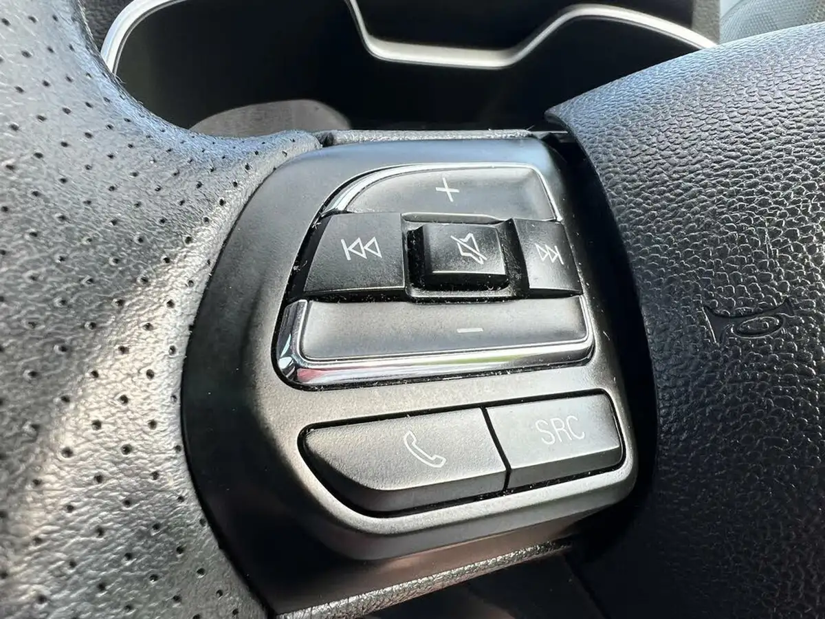 2021-mg-zs-suv-e-exclusive-ev-big-20