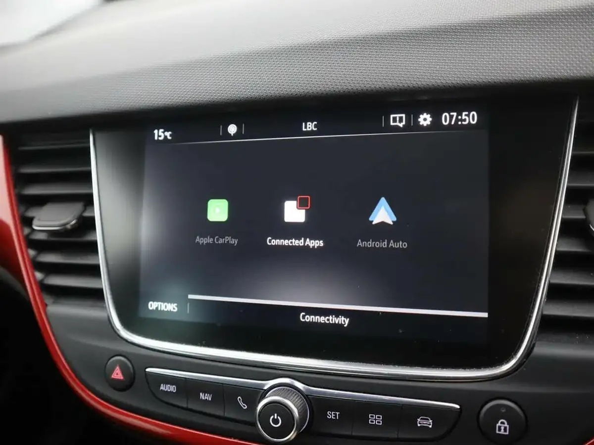 2022-vauxhall-crossland-15-gs-line-big-26