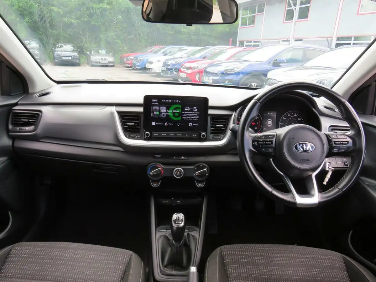 2020-kia-stonic-10-t-gdi-2-99bhp-big-10
