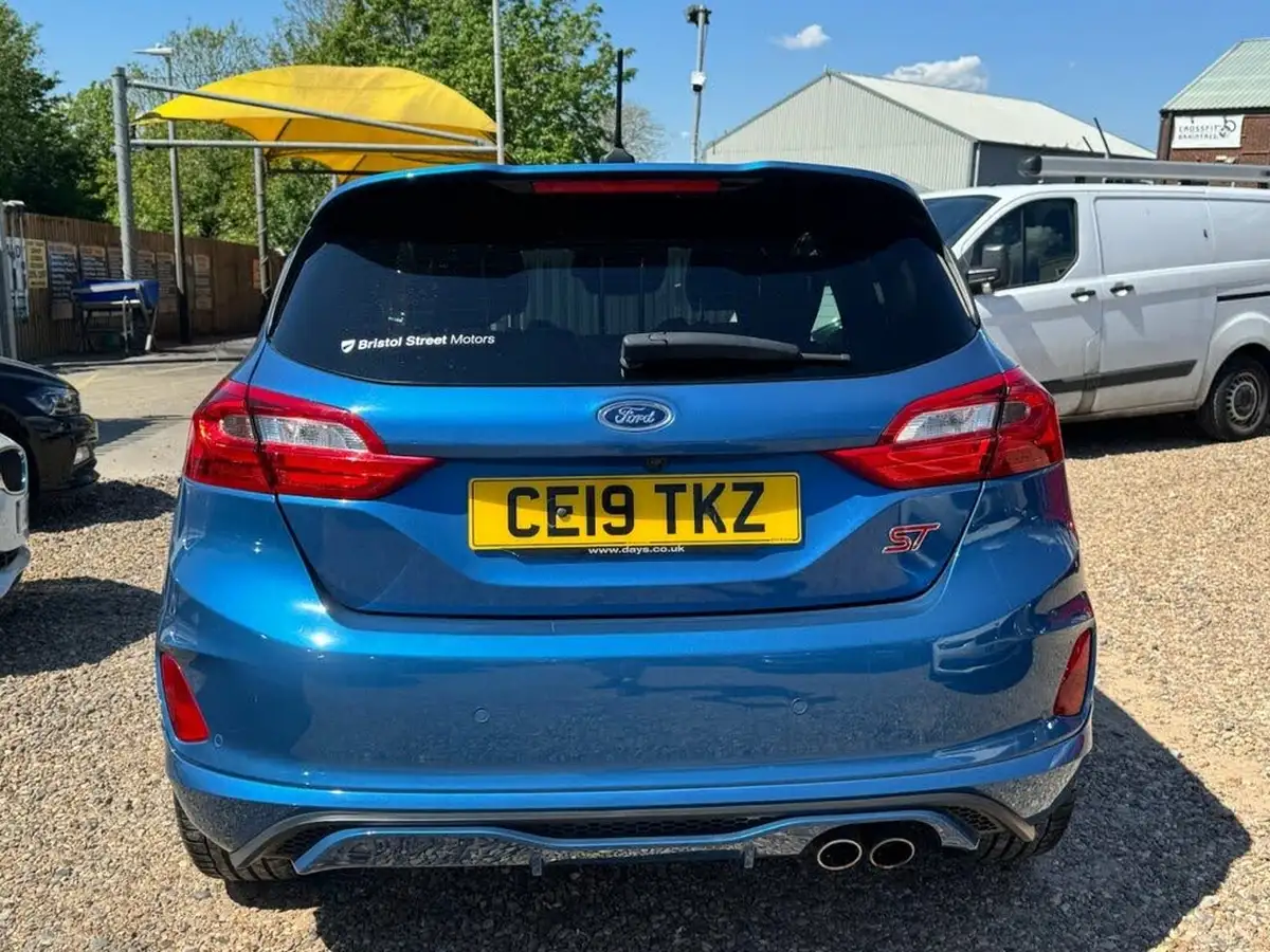2019-ford-fiesta-15t-st-3-3d-big-4
