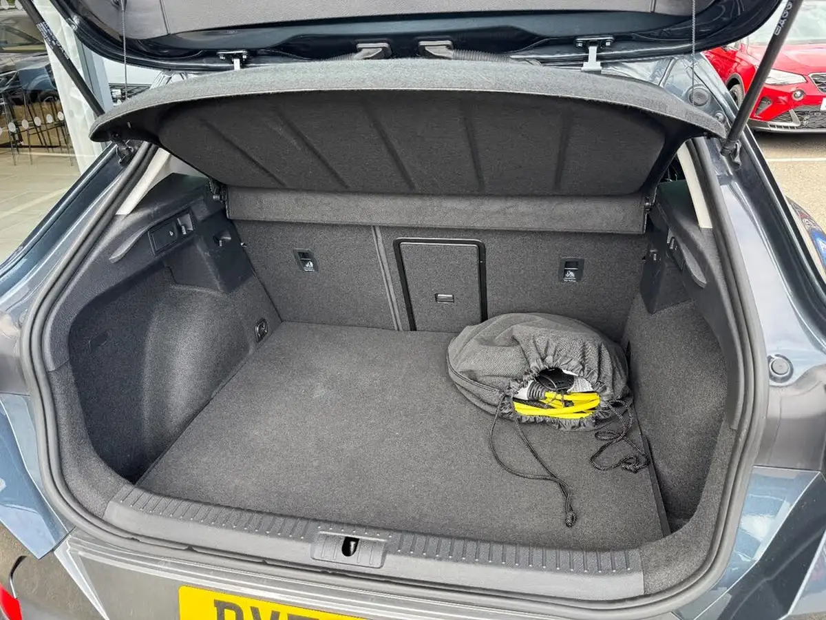 2021-cupra-formentor-14-e-hybrid-v2-big-8