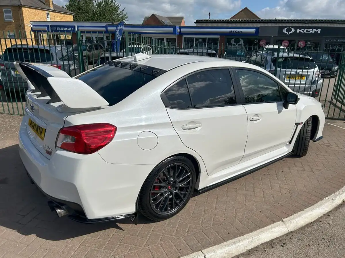 2017-subaru-wrx-25-sti-type-uk-big-7