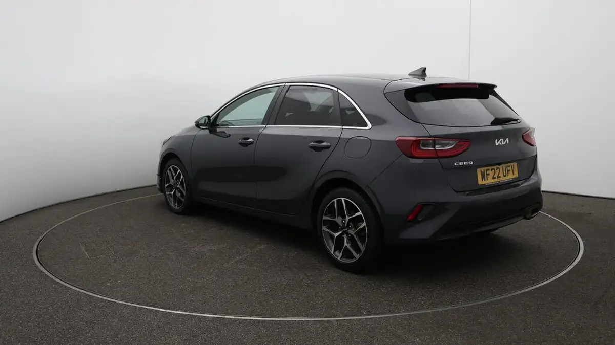2022-kia-ceed-15-t-gdi-3-hatchback-big-62