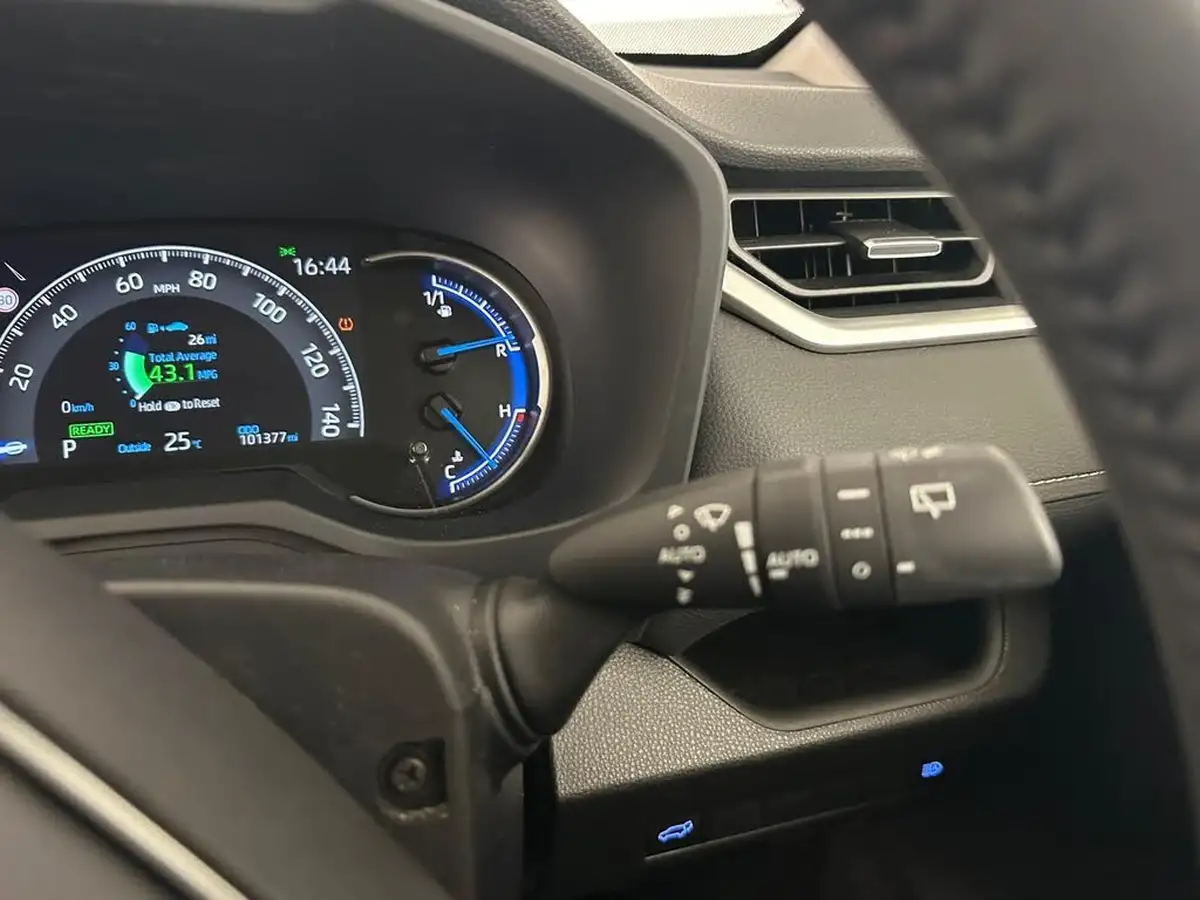 2022-toyota-rav4-25-vvt-i-design-215bhp-big-27
