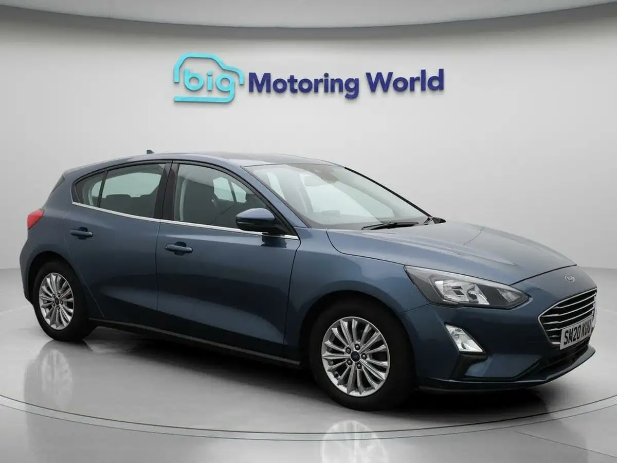 2020-ford-focus-15-titanium-hatchback-big-0