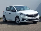 2022-dacia-sandero-10-sce-essential-small-0
