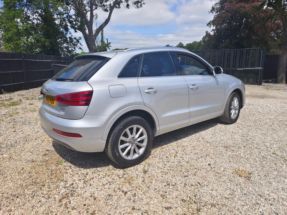 2014-audi-q3-big-9