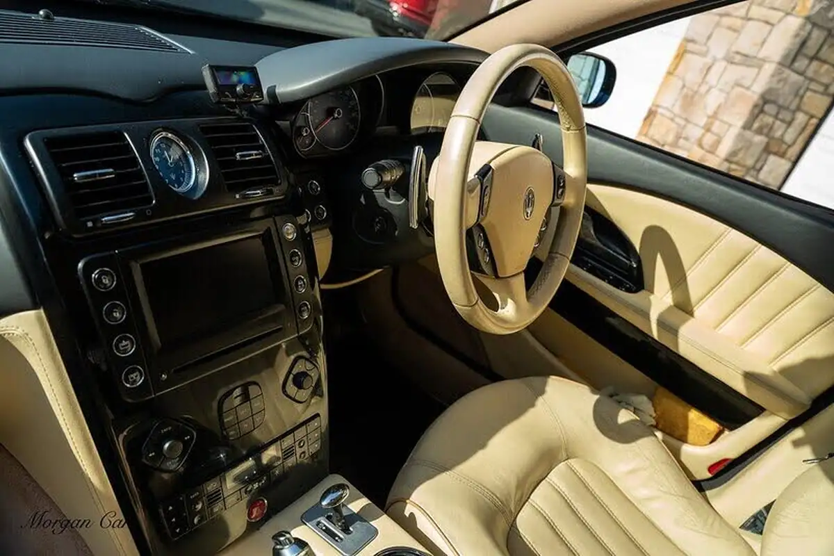 2014-maserati-quattroporte-big-47