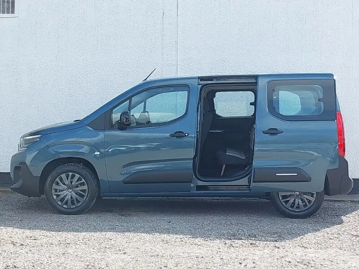 2025-citroen-berlingo-15bluehdi-plus-m-size-130ps-eat8-big-3