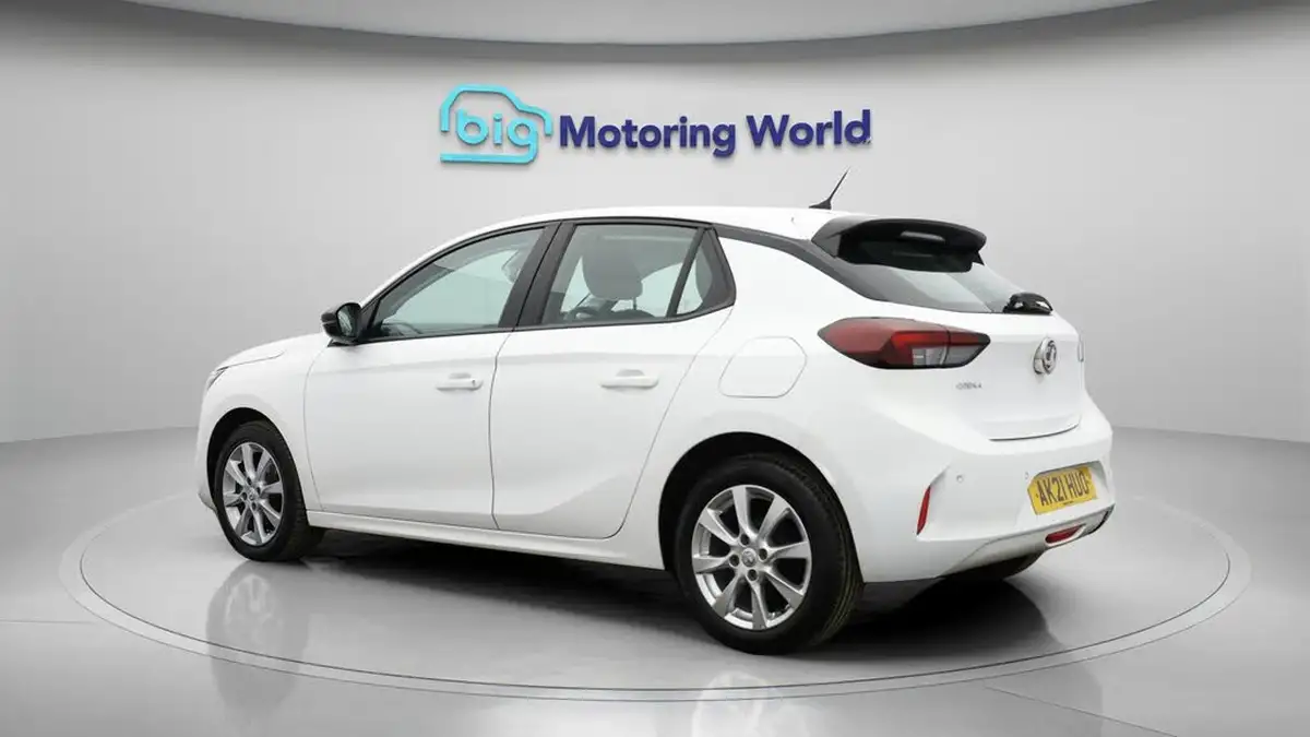2021-vauxhall-corsa-12i-se-premium-big-4