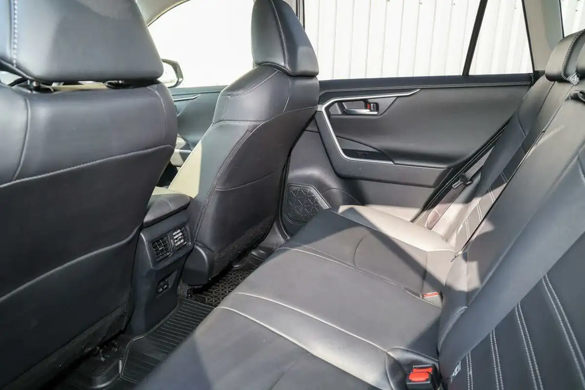 2023-toyota-rav4-25-vvt-i-excel-215bhp-big-11
