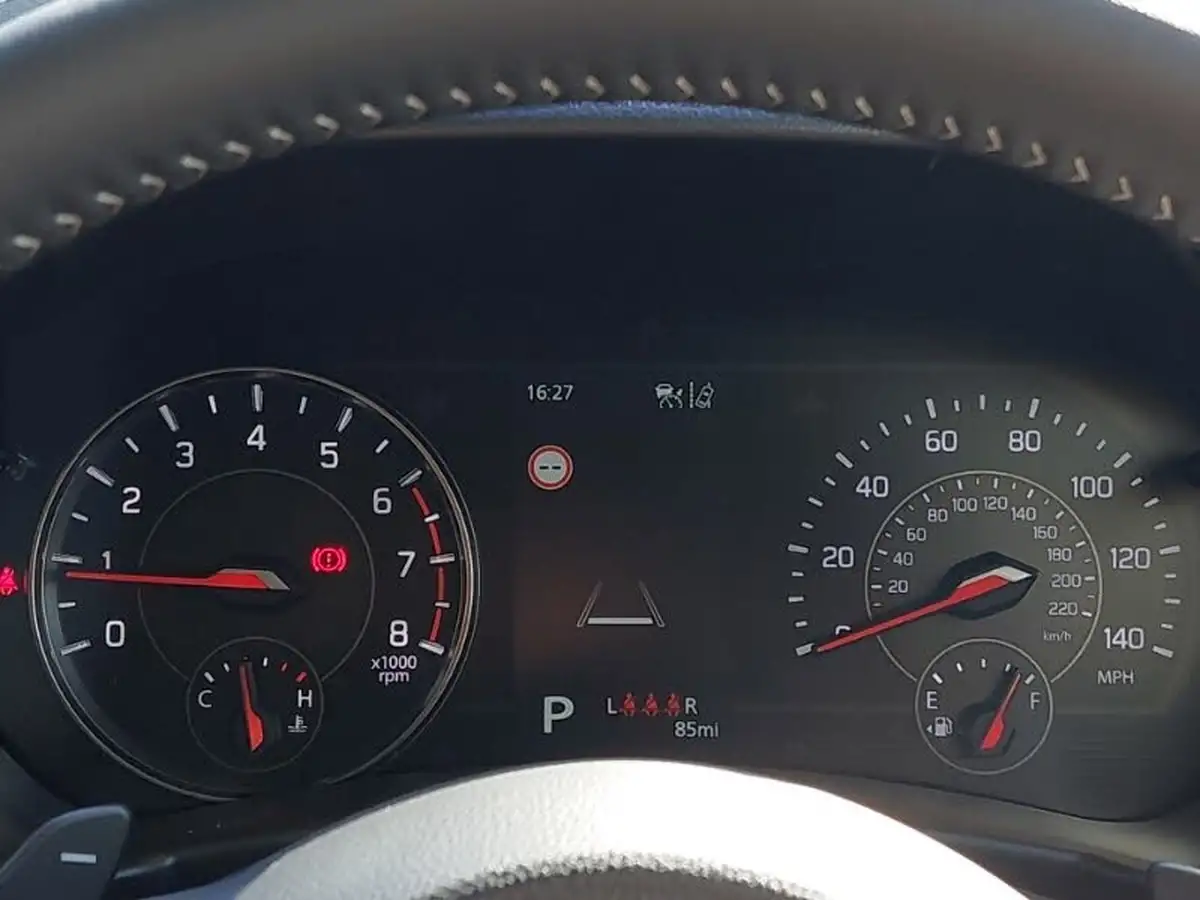 2024-suzuki-swift-12-ultra-cvt-big-18