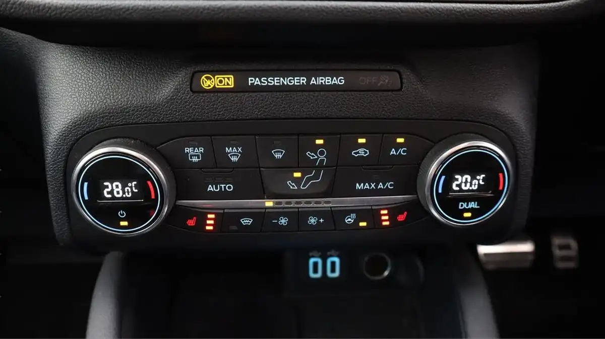 2022-ford-kuga-25t-st-line-x-edition-225ps-phev-big-12