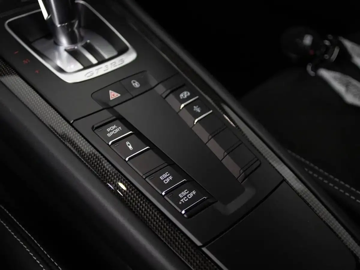 2018-porsche-911-40-gt3-rs-big-51
