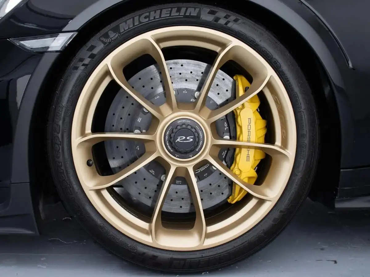 2018-porsche-911-40-gt3-rs-big-3