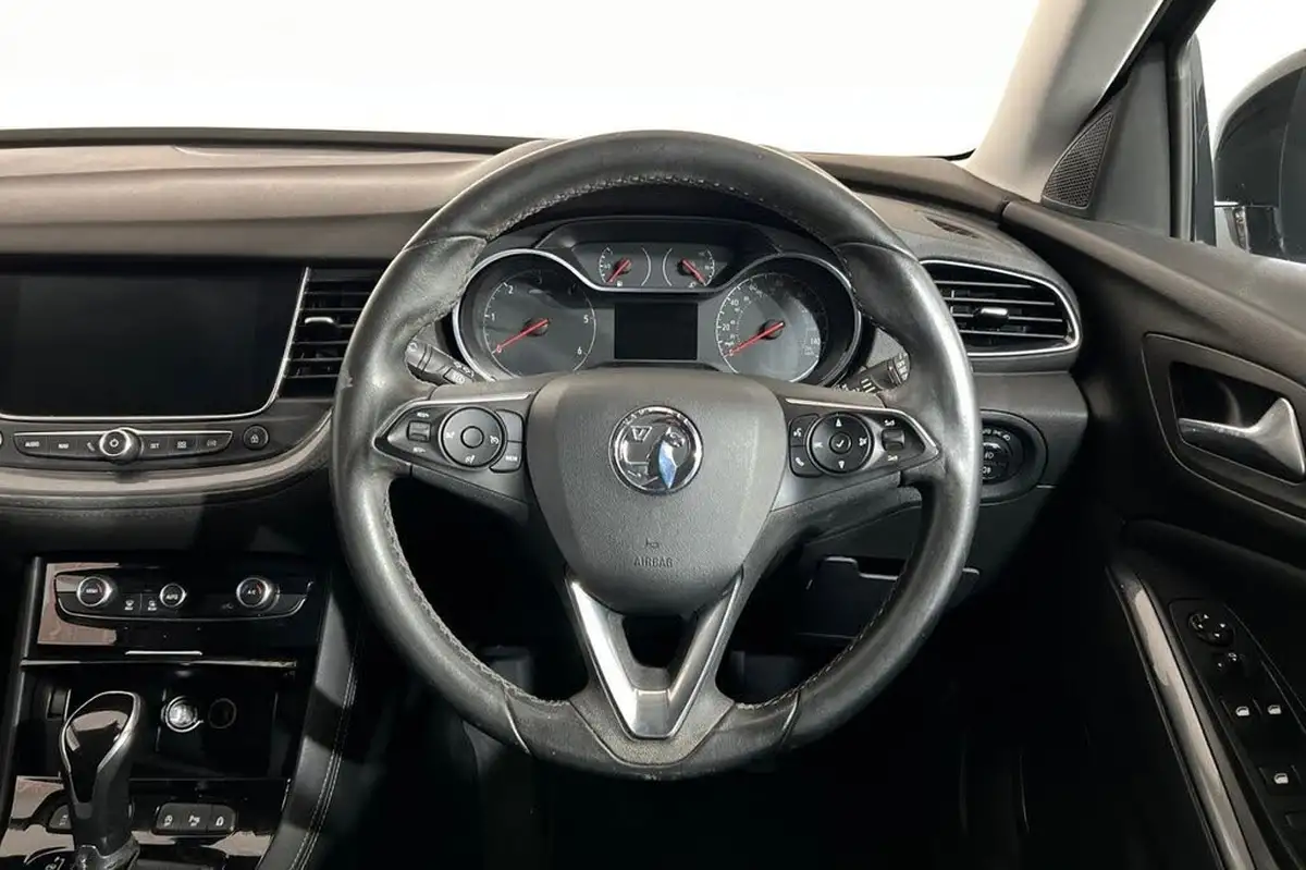 2019-vauxhall-grandland-x-15td-sport-nav-auto-big-11