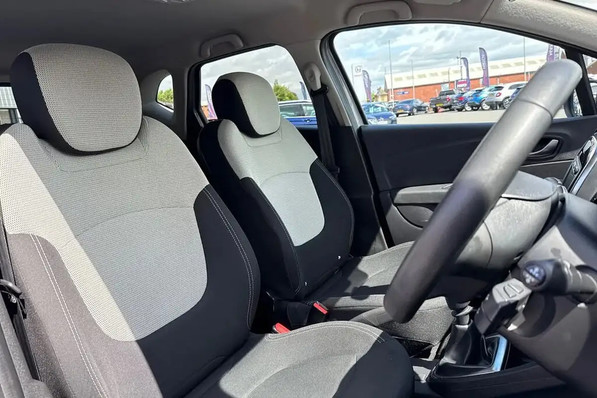 2019-renault-captur-13-tce-iconic-130bhp-ss-big-22