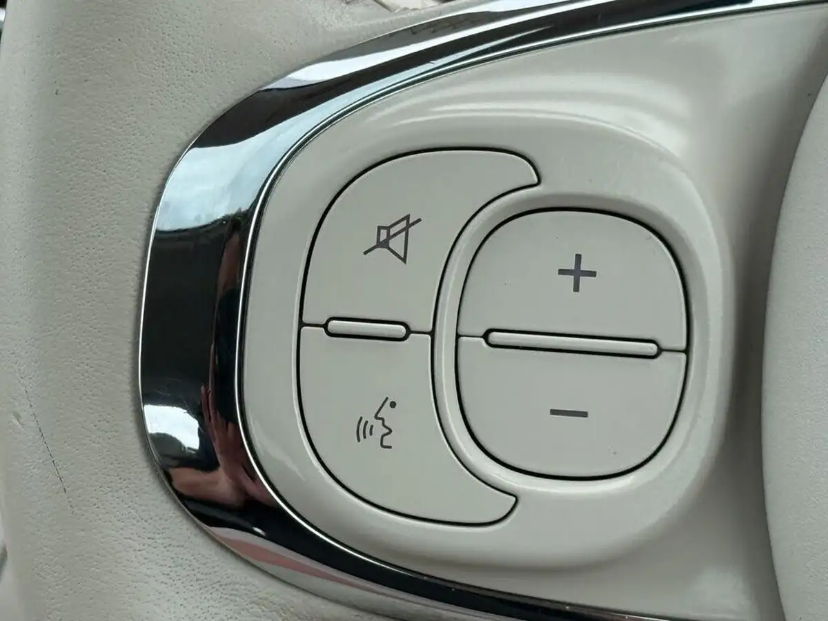 2015-fiat-500-12-lounge-ss-big-13