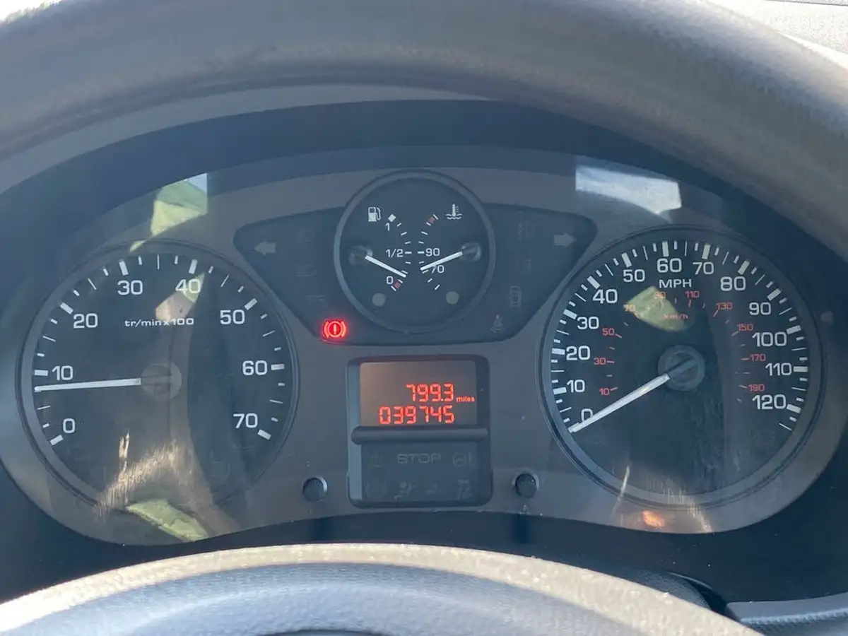 2013-citroen-berlingo-16td-l1-625-lx-airdream-airdream-panel-big-9