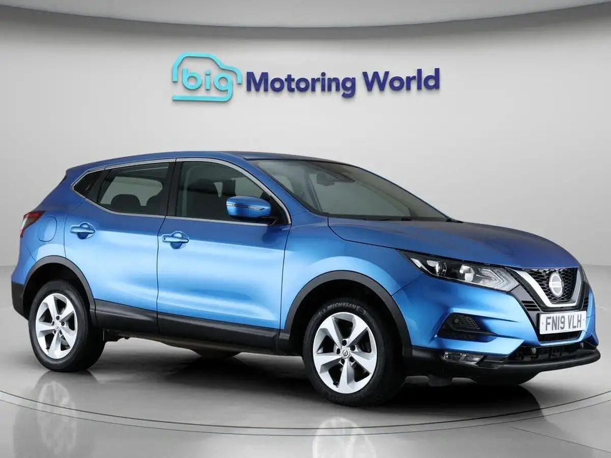 2019-nissan-qashqai-15dci-acenta-premium-17in-alloys-dct-big-0