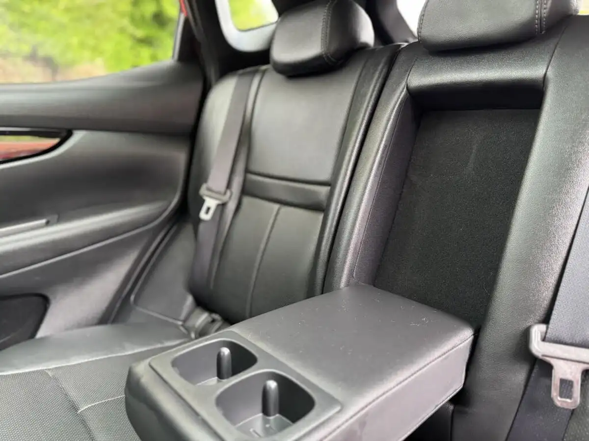 2017-nissan-qashqai-15dci-tekna-big-48