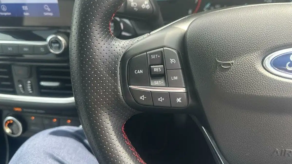 2022-ford-fiesta-10t-st-line-100ps-5d-big-32