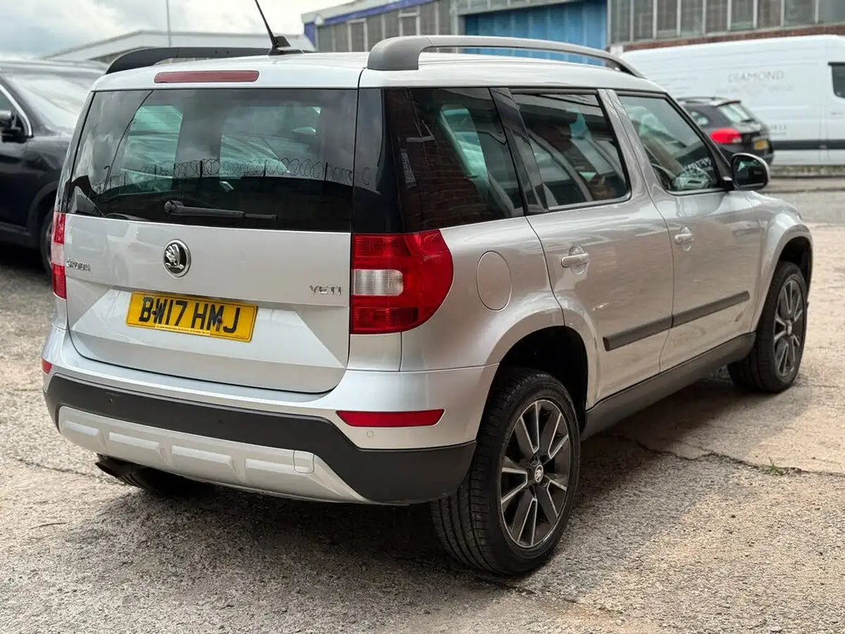 2017-skoda-yeti-outdoor-12-tsi-se-drive-dsg-big-8