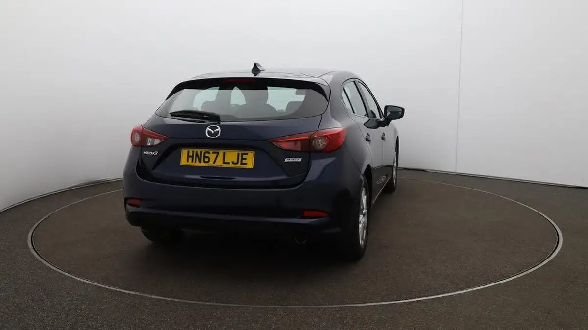 2018-mazda-mazda3-20-se-nav-big-52