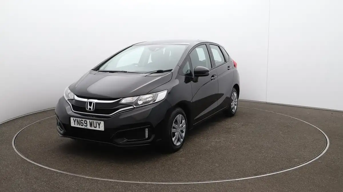 2019-honda-jazz-13-i-vtec-s-big-34