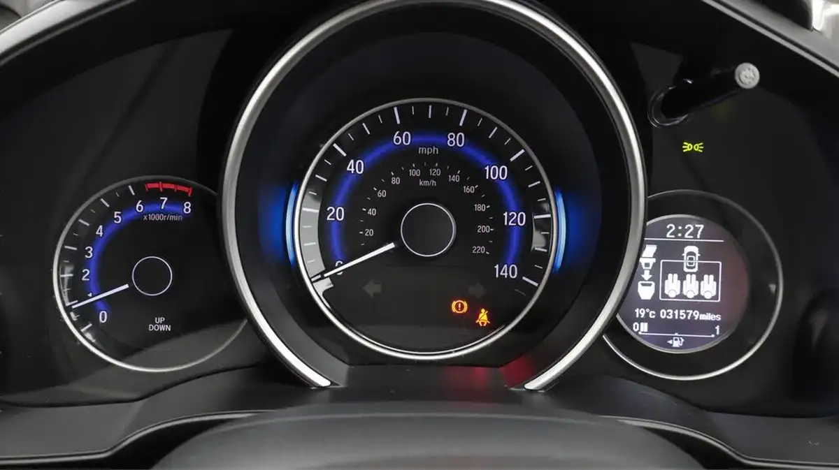 2019-honda-jazz-13-i-vtec-s-big-10