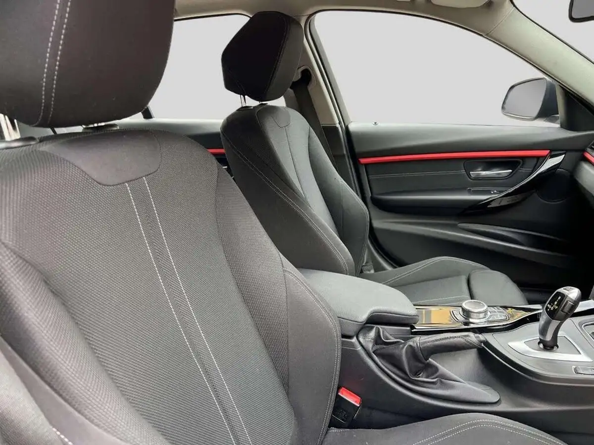 2018-bmw-3-series-15-318i-sport-saloon-4d-auto-big-29