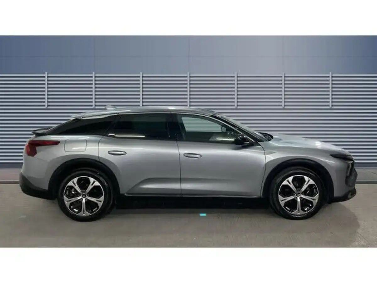 2023-citroen-c5-x-12-puretech-sense-plus-big-3